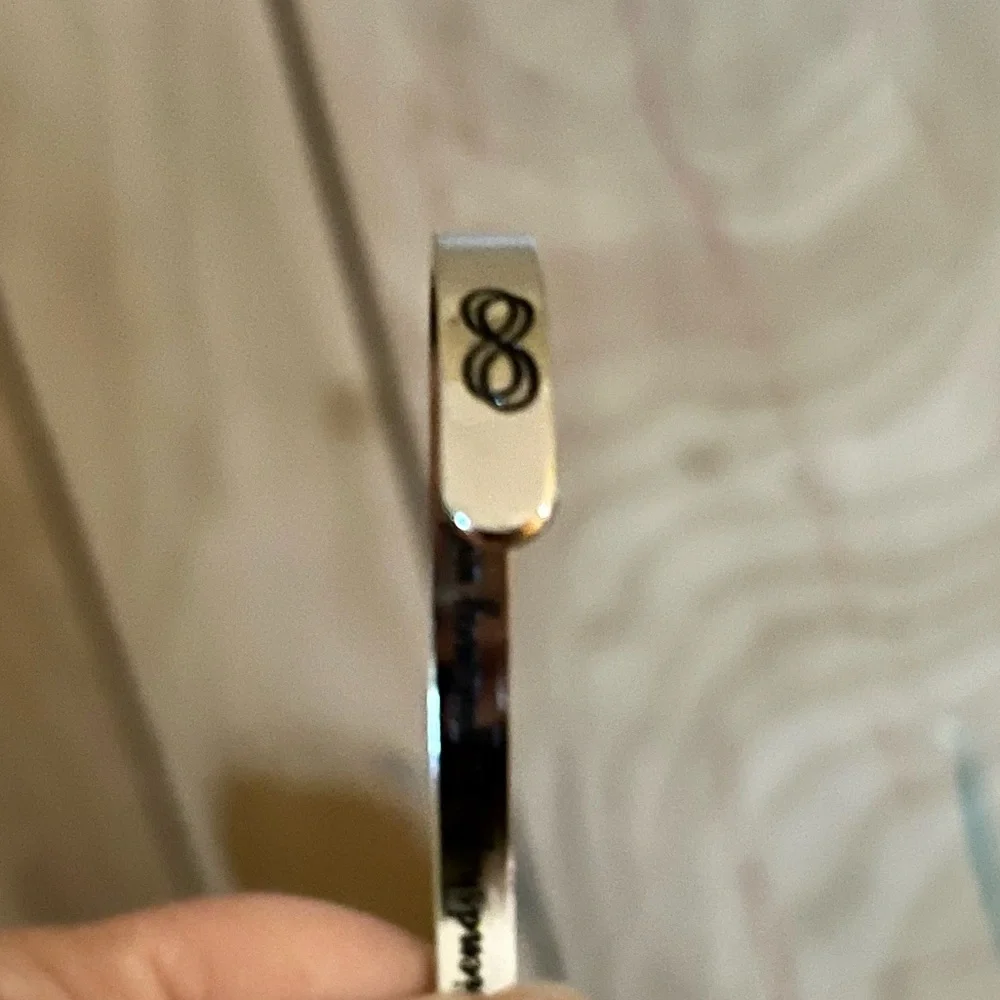 A true friendship is a journey without an end cuff bracelet - Picture 3 of 6